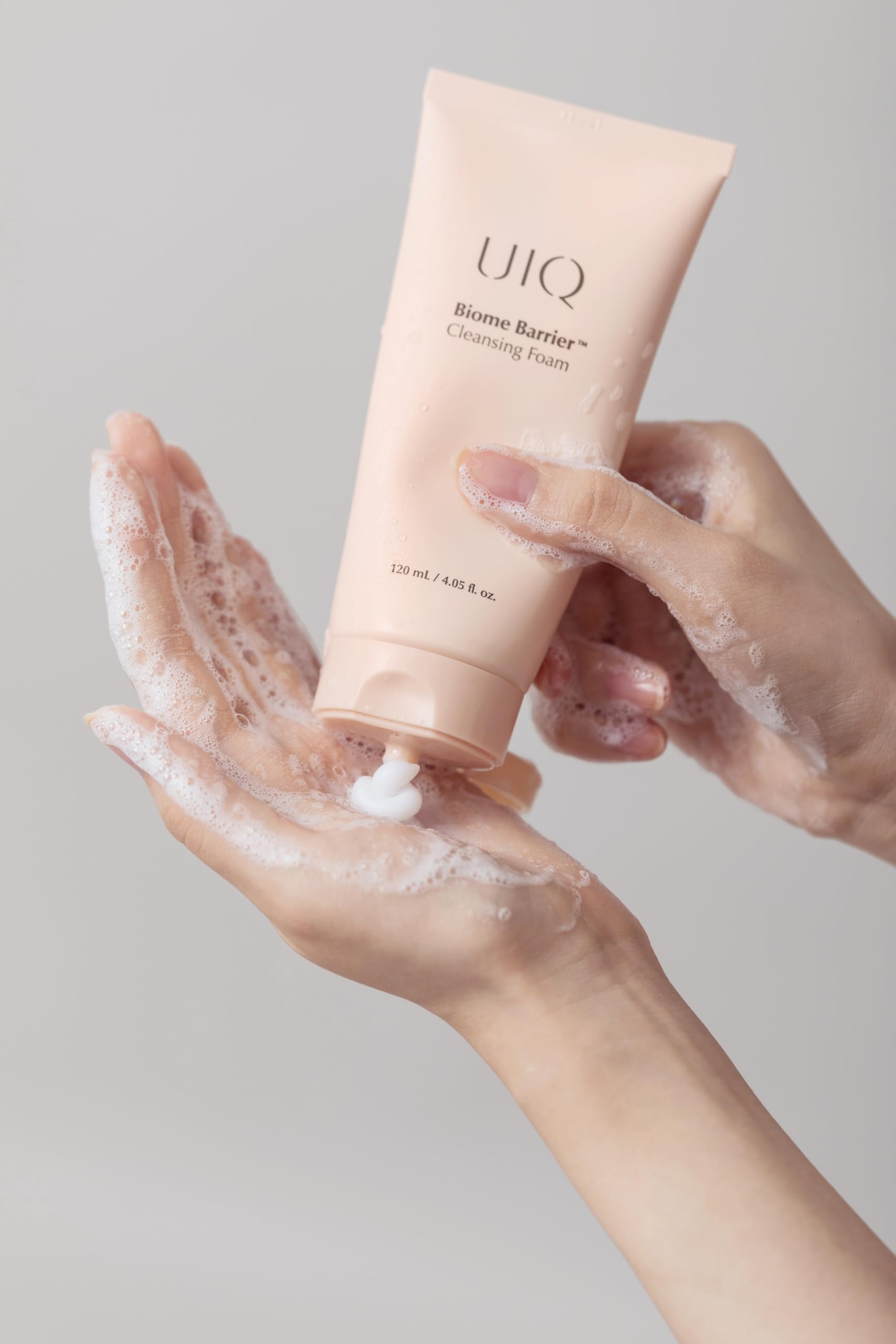 UIQ Biome Barrier Cleansing Foam, Facial Cleanser, Mild Hypoallergenic formula, Face Wash, Blackhead Remover, Moisturizing facial cleanser for All Skin Types 4.05 fl.oz(120ml)